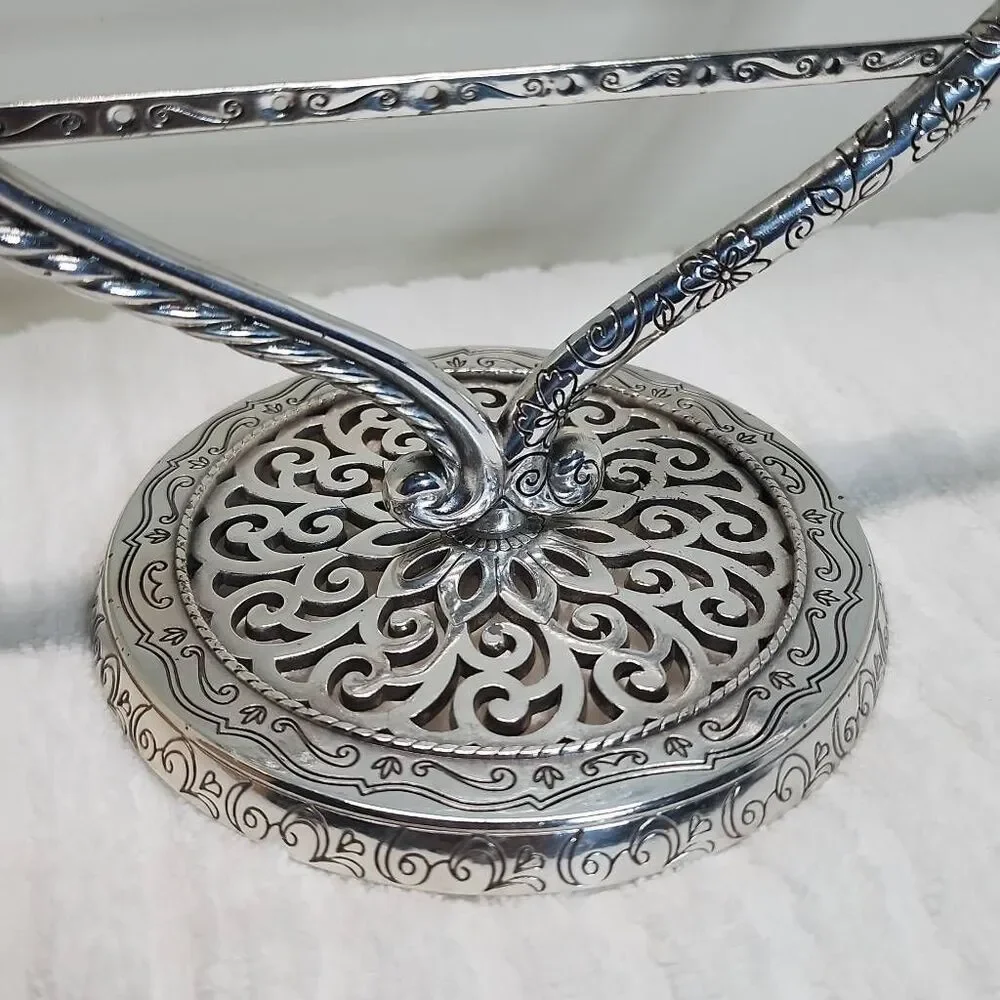 Brighton Big Heart Stand Earring Holder [Reired]